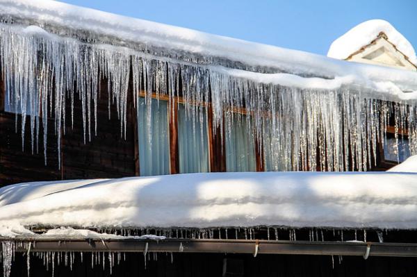 
    4 Ways to Prevent Winter Roof Damage From Your Denver Roofing Professionals